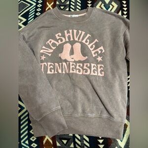 New Nashville Tennessee sweatshirt